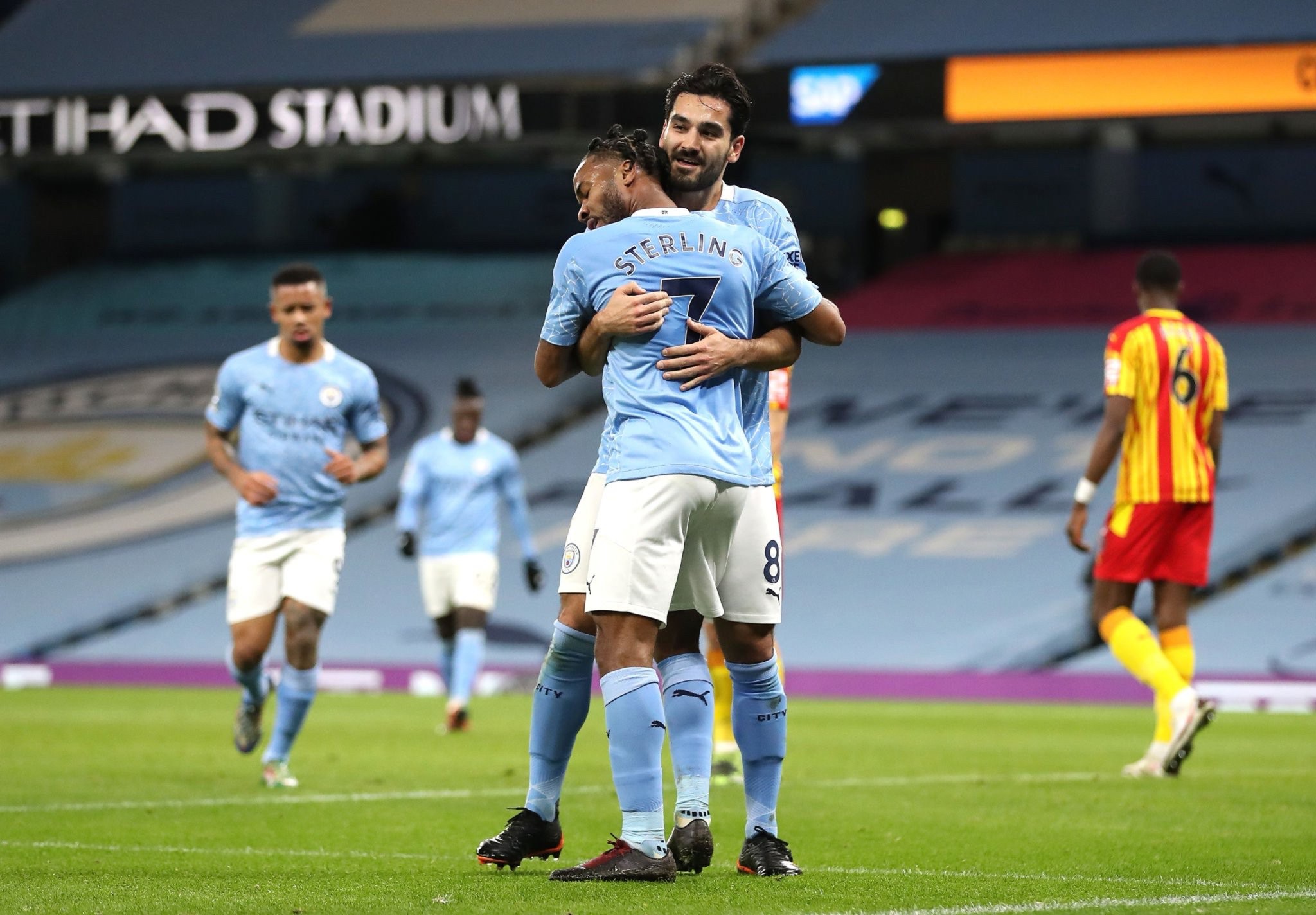 他在过去5 他在过去5