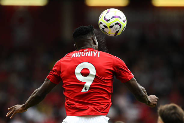 现代足球中 现代足球中